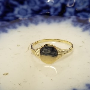 Anillo con monograma de oro amarillo de 10 k, talla 2,5, inicial, meñique, niña, niña, G532