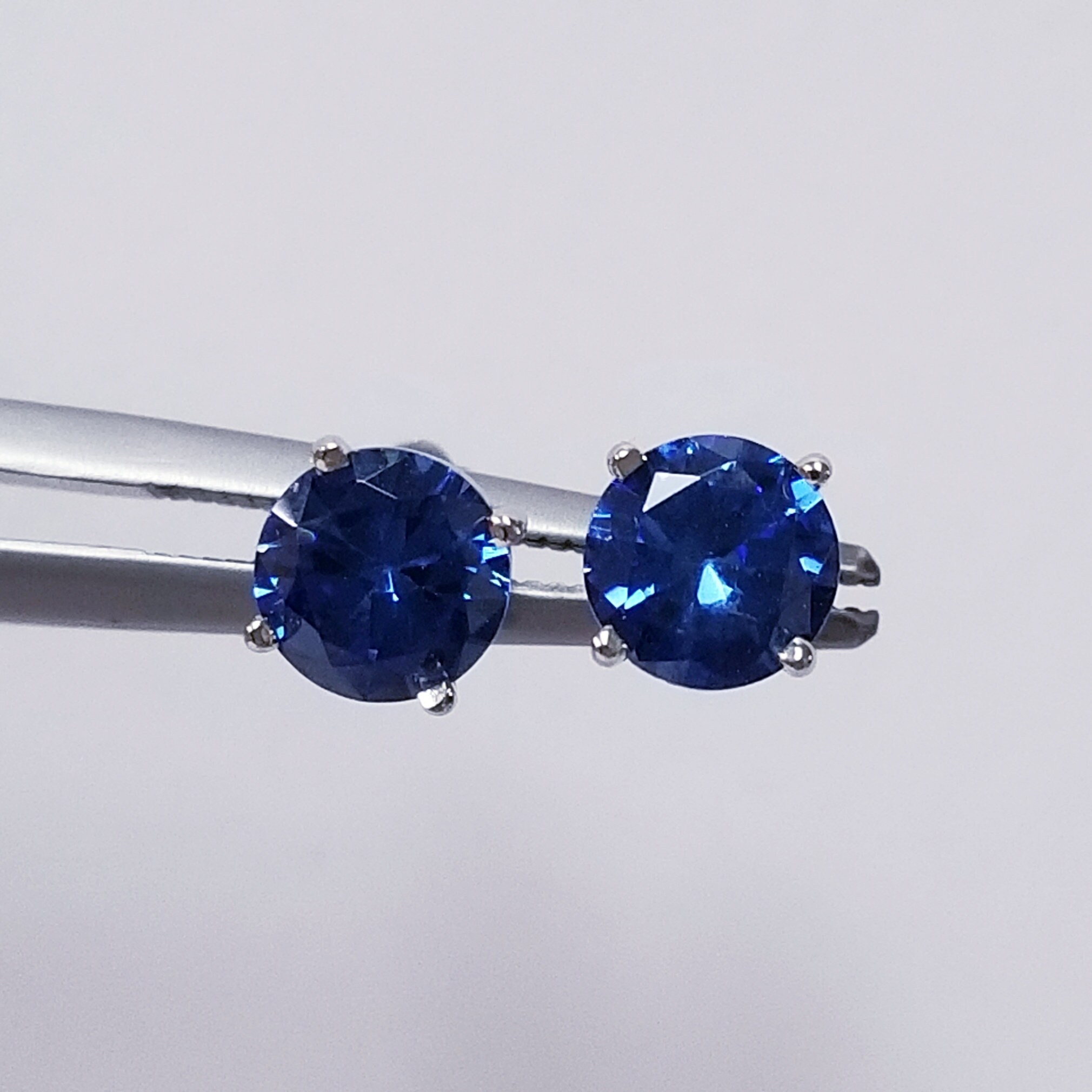 6mm Estate New 14k Yellow Gold Created 1ct Tanzanite or Sapphire Earrings Studs GE16-3