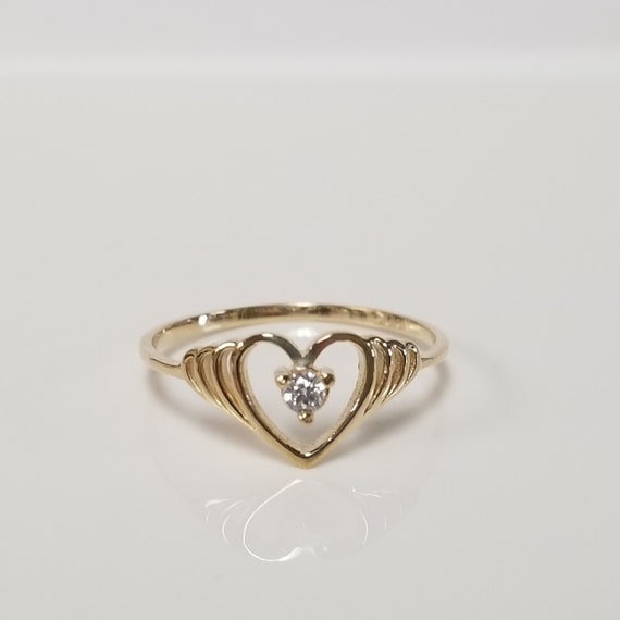 10k Gold CZ Delicate Fancy Heart Ring 10k Gold CZ Delicate Fancy Heart Ring
