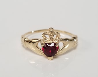 Size 6.75 Estate 14k Yellow Gold Natural Red 25ct Garnet or Spinel Claddagh Irish Heart Hands Crown Eternity Ireland Ring G2