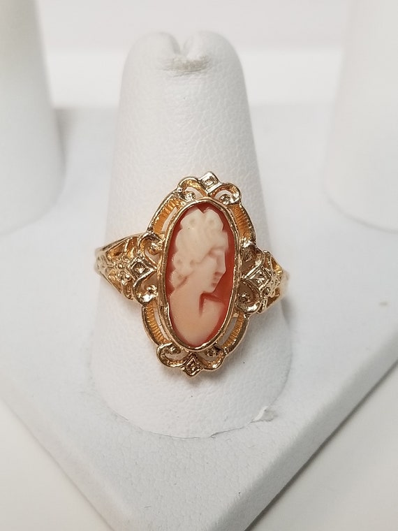 Size 9.25 Estate 10k Yellow Gold Victorian Cameo … - image 4