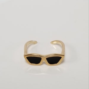 1/2" Estate 14k Yellow Gold Sun Glasses Love is Blind Toe Ring Shades Black G265