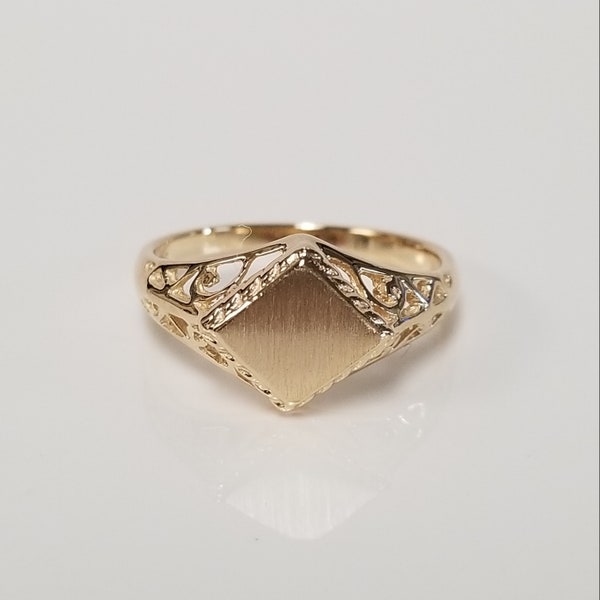 Sale Size 5.25 Estate 14k Yellow Gold Monogram Ring Signet Initial Midi Flower Pinky Polished or Unpolished G361