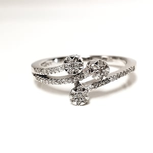 61 Diamonds Size 6.5 Estate 10k White Gold .25ct Diamond Flower 3 Tier Birthstone Ring BC55