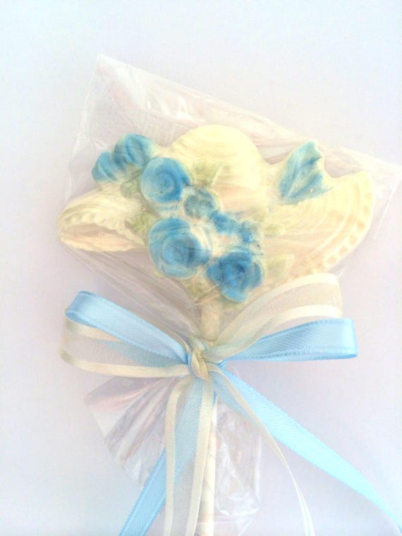 Floral Hat Chocolate Lollipops: Unique Wedding Shower Favors