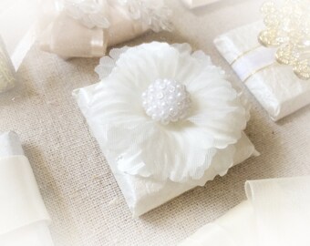 Unique Winter Wedding Favors Chocolates with Unique Silk Flower, Bridal Shower Favors, Baby Shower Favors