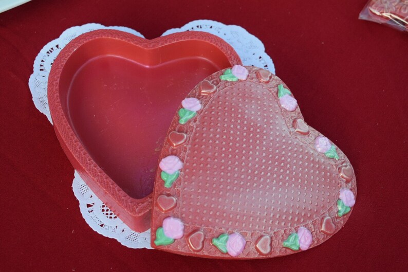 Chocolate Heart Shaped Box, Christmas Gift, Edible Christmas Gift Box, Christmas Jewelry Box, Valentine's Day Chocolate Heart Gift Box, image 1