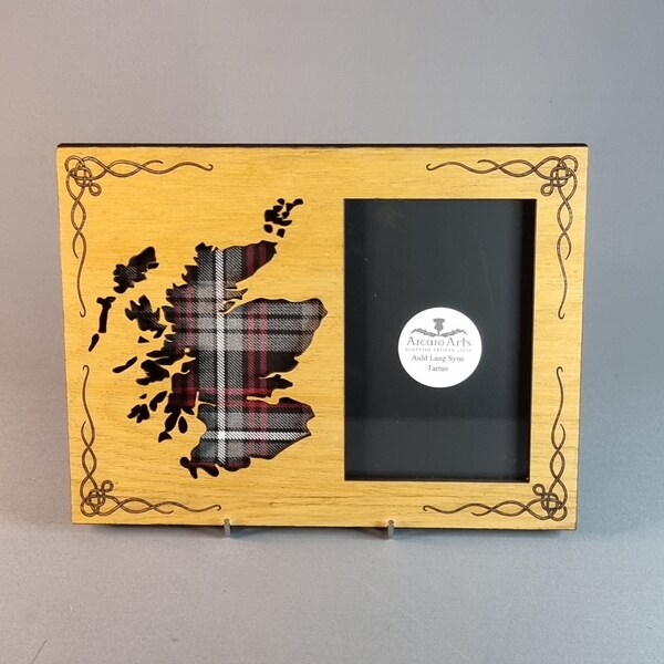 Scotland Picture Frame, Scotland Photo Frame, Scottish Photo Gift, Scottish Map Gift, Map of Scotland Frame, Scottish Celtic Knot Décor