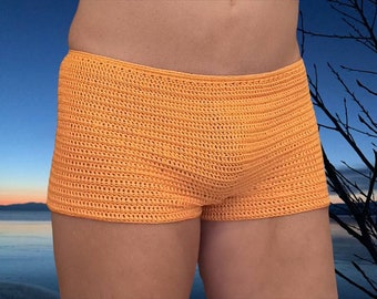 Handgefertigte gehäkelte Herren-Bikini-Badehose - Einzigartige Bademode für Strandliebhaber!