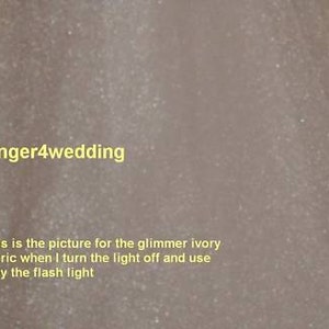 New 1 Tier Pearls and Rhinestones Veil Fingertip Length Bridal Veil Metal Comb main image 1