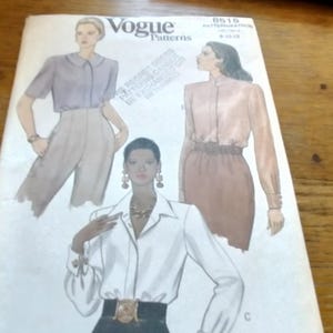Vintage Vogue Blouse Sewing Pattern - 3 Neck Styles (Bust 31.5-34&quot;)