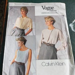 Calvin Klein Vogue USA designer blouses sewing pattern short sleeve, sleeveless or long sleeve size 12 bust 34&quot; Vogue 1892  SP686