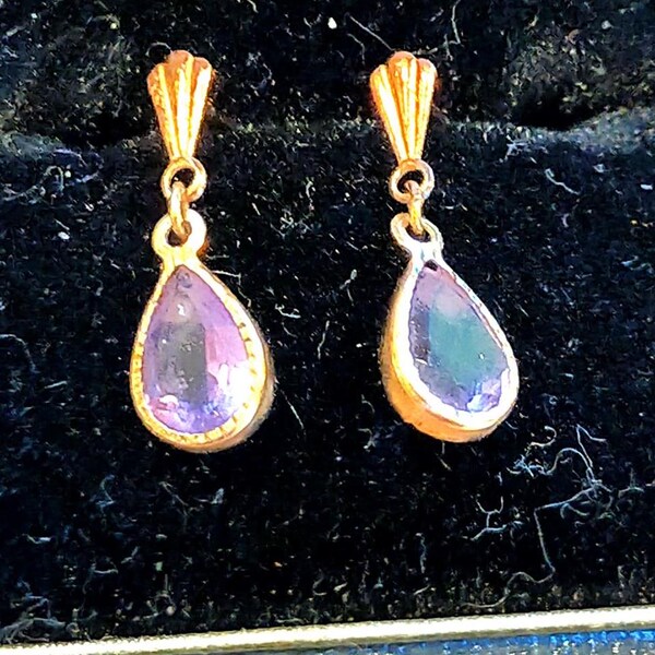 Vintage 9 ct gold & amethyst vintage quality earrings with peardrop design stamped 9 ct on butterfly backs. size 3/16" X 9/16"  Gold 903