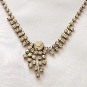 1940s drippy diamante necklace with double paste front and 5 paste drops  17&quot; long. Hook fastener. Ideal for a wedding CJ16