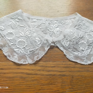 Antique rare white cotton  drawn thread work lace  collar  16&quot; neck edge  3 &quot; at deepest Collar 4030
