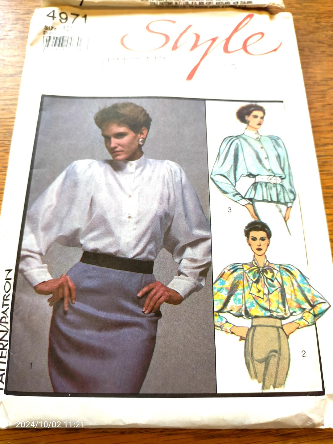 Long Sleeve Blouse High Neck and V Detail No Collar or With Bow. Style ...