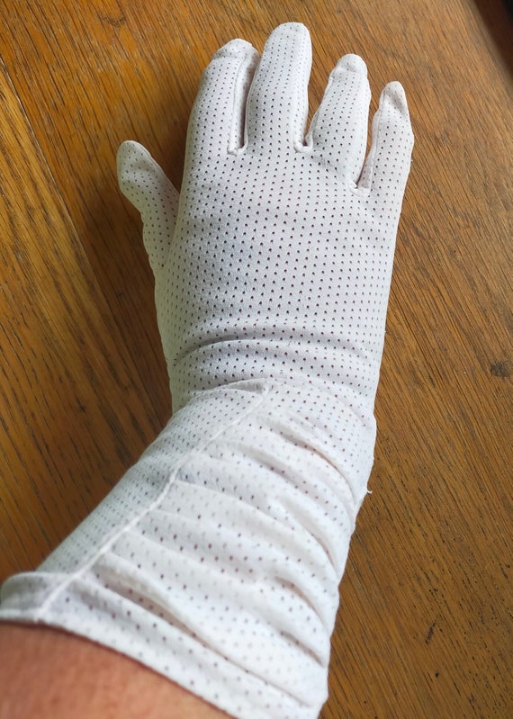 1 pair  3/4 white cotton  wedding gloves vintage … - image 1