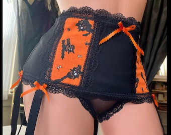 Kreepy Kitties - Medium Halloween Orange and Black Cats Garter Belt - Handmade One of a Kind