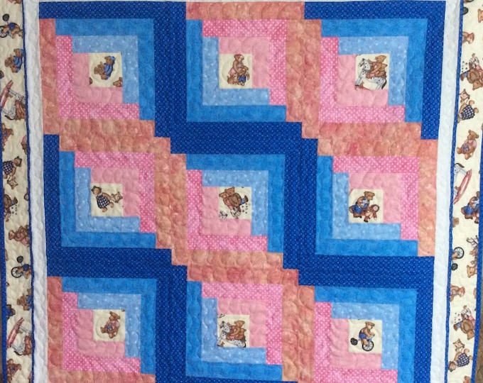 Handmade baby quilt. Playful Bears log cabin baby quilt.