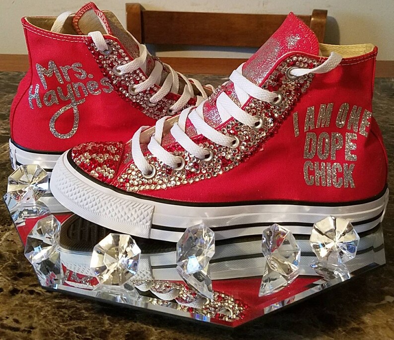 can you make custom converse in canada