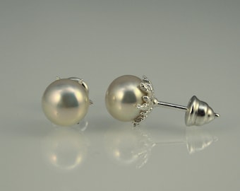 SNOWBALL - Snowflake stud earrings, Sterling silver 925, natural freshwater pearl