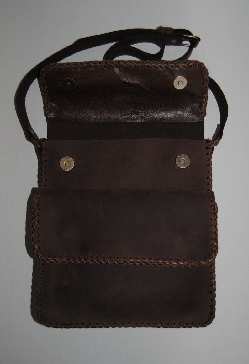 Handcrafted leather unisex bag