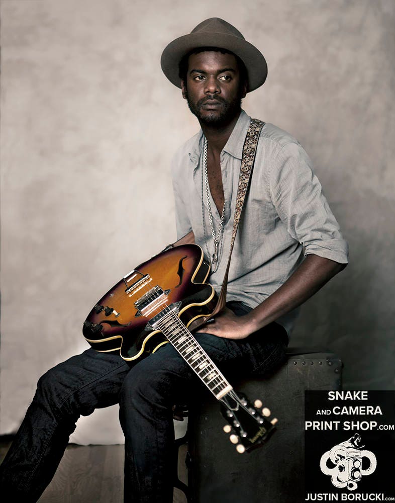 貴重 直筆サイン Gary Clark Jr. 2013 il_fullxfull.1410915183_7kod.jpg