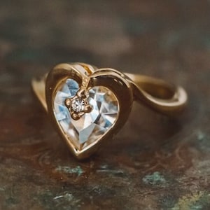 Vintage Ring 1970s Heart Shape Ring with Clear Swarovski Crystal 18k Gold Ring Womans Love Jewlery Dainty R1400 - Limited Stock - Never Worn