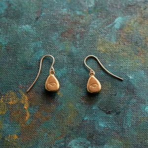 Pendientes vintage Oscar De La Renta "O" Pendientes colgantes en tono dorado Pendientes de poste Antiguos para mujer Hechos a mano #OSE-100-G - Stock limitado - Nunca usados