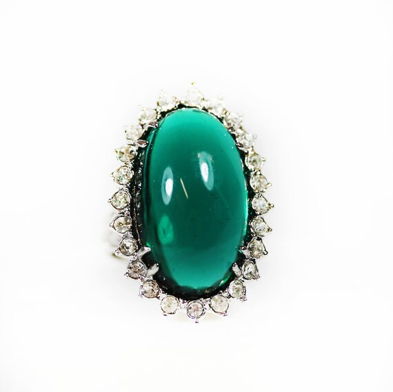 Vintage Ring Oval Emerald Cabochon Crystal with C… - image 3