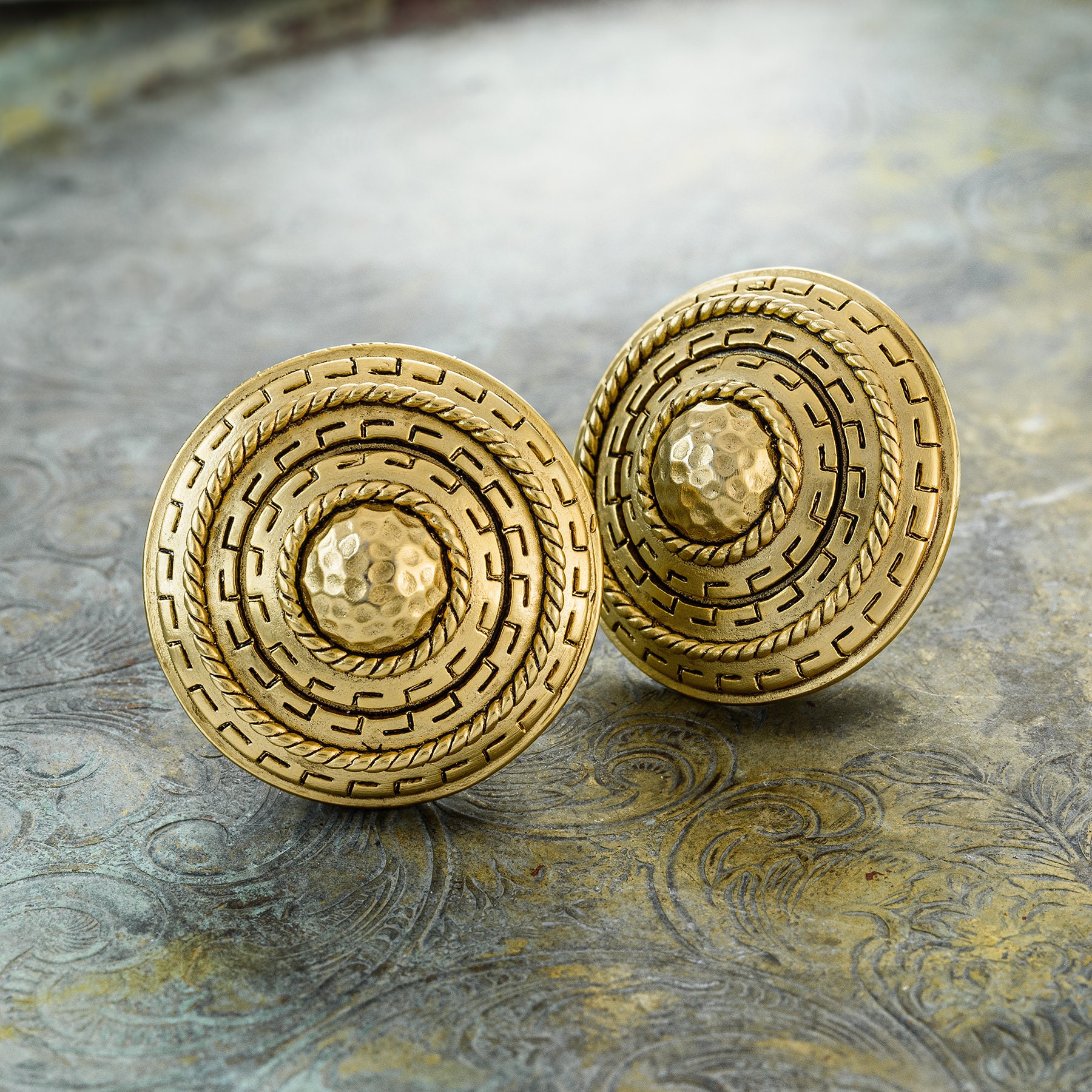 Gold earring round shape best sale design
