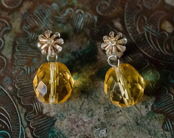 Vintage Oscar De La Renta Gold Tone Glass Dangle Earrings