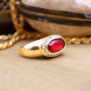 Bague vintage rubis en cristal autrichien : plaqué or 18 carats, Providence RI