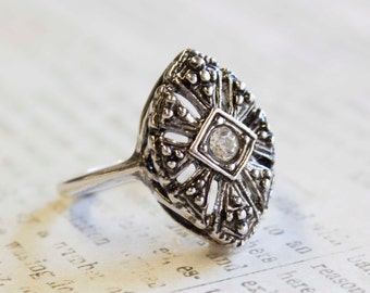 Vintage Ring Antique 18k White Gold Genuine Clear Swarovski Crystal Edwardian Antique Womans Jewelry #R1268 - Limited Stock - Never Worn