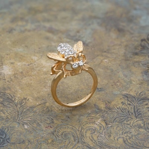 Vintage Bee Ring: Swarovski Crystals, 18k Gold Electroplated