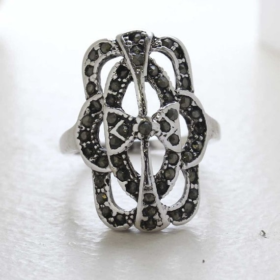 Vintage Ring Genuine Marcasite Cocktail Ring 18k … - image 1