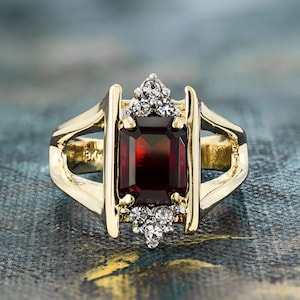 Vintage 18k Gold Garnet Ring with Swarovski Crystals - 1980s January Birthstone