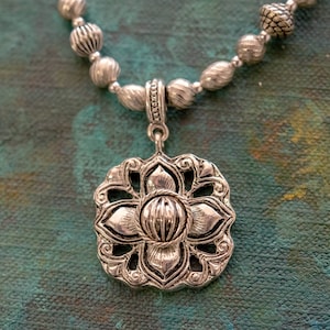 Vintage Oscar De La Renta Pendant Necklace: Antiqued White Gold, 16 Inch