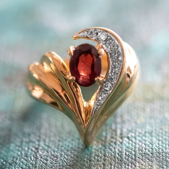 Swarovski garnet ring deals