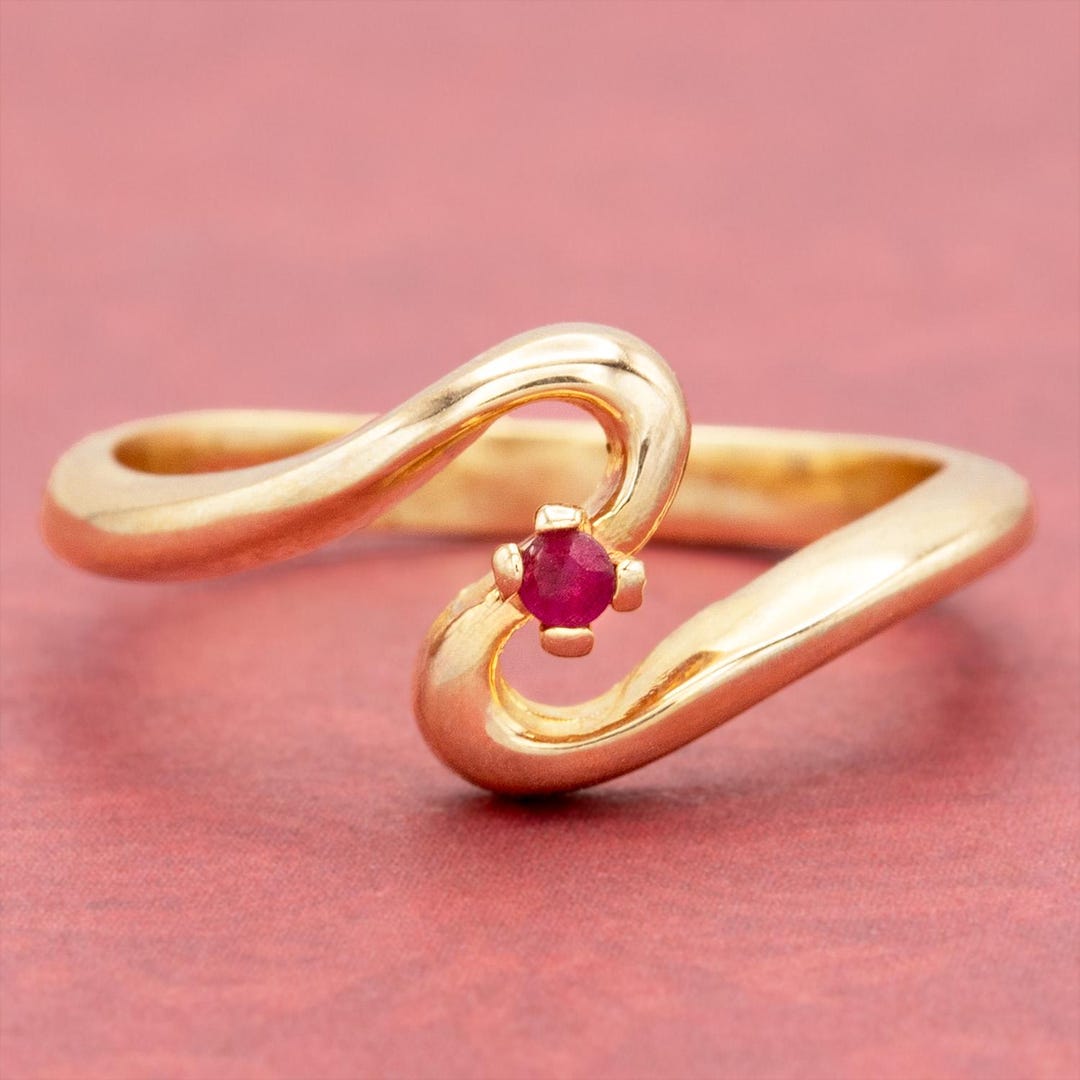 Bague Vintage Réglable - Or, Fleur Avec Cristal Rouge Rubis - Occasion Bon état