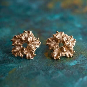 Vintage Earrings Oscar de la Renta Post Earrings Gold Tone Flower Jewelry Womans Designer OSE-223 - Limited Stock - Never Worn