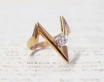A Vintage 1980s Cubic Zirconia Ring V Shaped 18k Yellow Gold Electroplated MidCentury Modern Boho Womans Rings Jewelry April #R1093