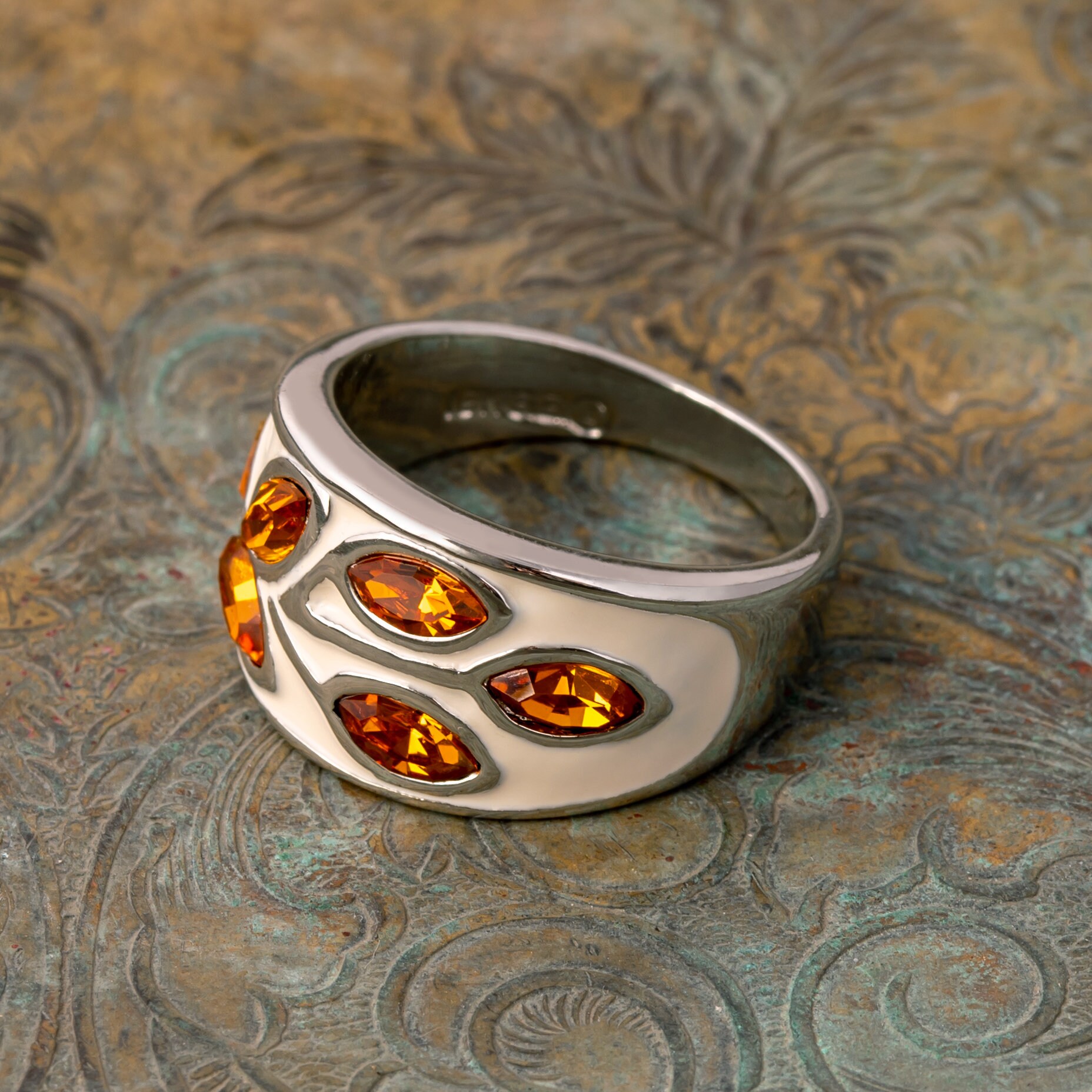 Vintage Ring 1980s White Enamel With Topaz Crystal Leaf