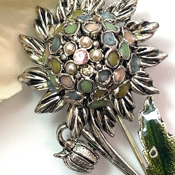 Vintage Oscar De La Renta Crystal Flower Brooch: Designer  display picture 1
