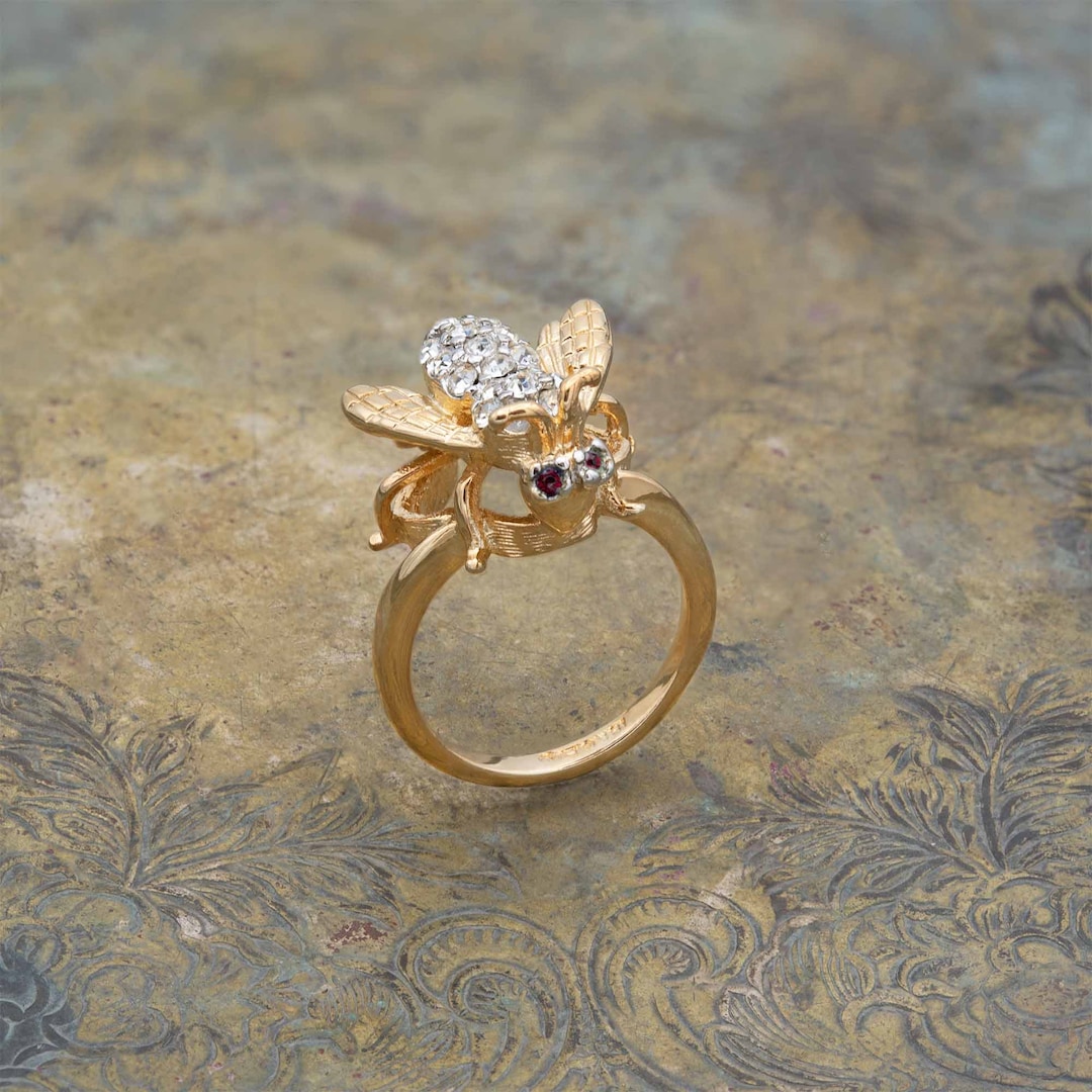 Anillo de abeja vintage Rubi y cristales austriacos claros Oro de 18kt R785 Anillos antiguos Stock limitado Nunca usado Etsy Mexico