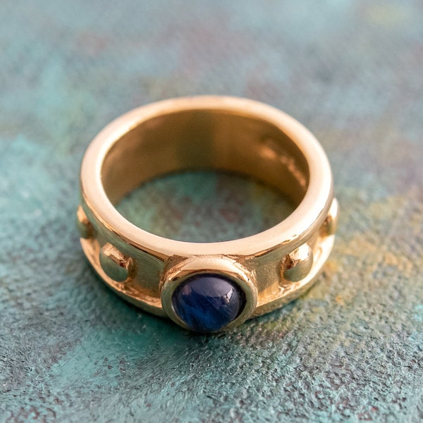 Vintage Ring 1970s Sapphire Cabocon Glass Ring 18k Brushed Gold September Birthstone #R3095 - Limited Stock - Never Worn