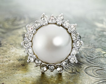 Vintage MIKIMOTO Pearl Necklace Sterling Silver Clasp Cultured