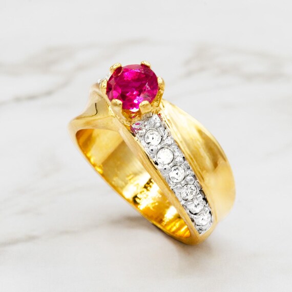 Vintage 18KT Gold Ruby Cubic Zirconia Ring: Solit… - image 2