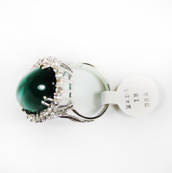Vintage Ring Oval Emerald Cabochon Crystal with C… - image 5