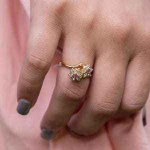 Vintage 1970s Ruby Flower Ring: Gold Electroplated Crystal Starburst
